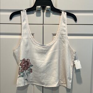 Were what Women's Floral Scoop Neck Cropped Tank Top - White small